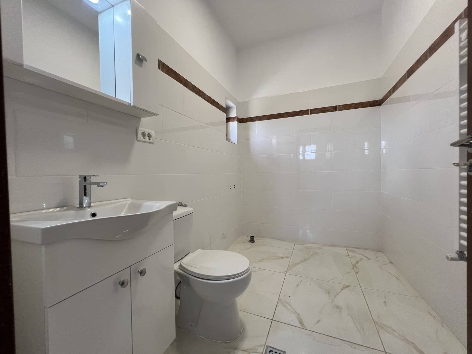 Casa 4 camere Frumusani - Orasti. 500 mp teren. — fotografia 16 din 21