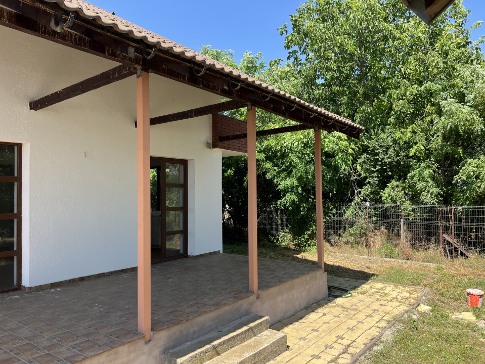 Refugiul Tau in Natura: Casa Moderna si Ultraluminoasa, Liniste Absoluta