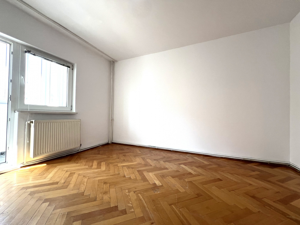 APARTAMENT 3 CAMERE – NERVA TRAIAN – CENTRALA PROPRIE