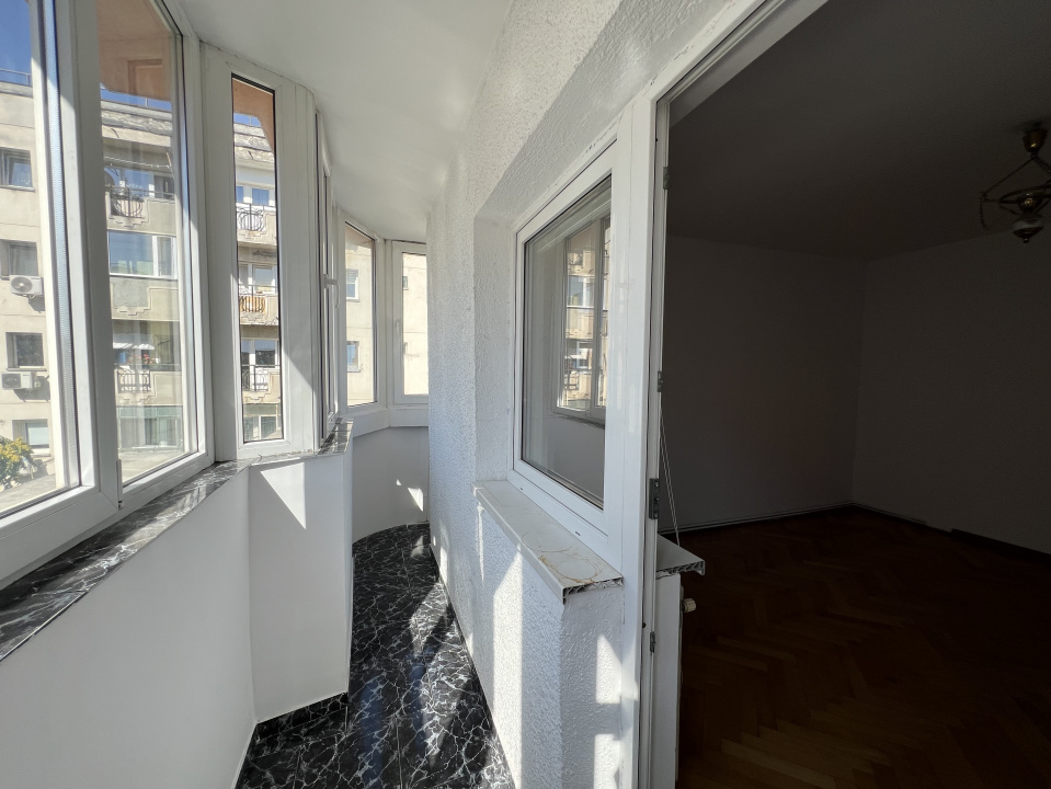 APARTAMENT 3 CAMERE – NERVA TRAIAN – CENTRALA PROPRIE