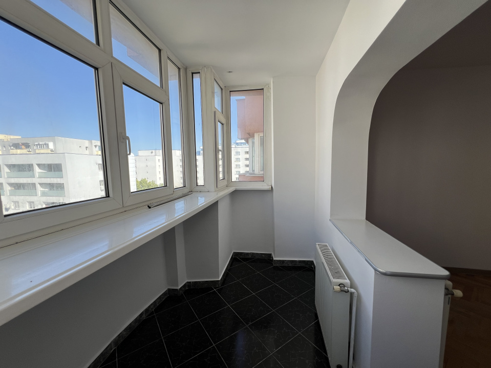 APARTAMENT 3 CAMERE – NERVA TRAIAN – CENTRALA PROPRIE