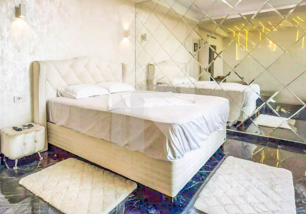 Pe Malul Snagovului, Unde Luxul Devine Cotidian