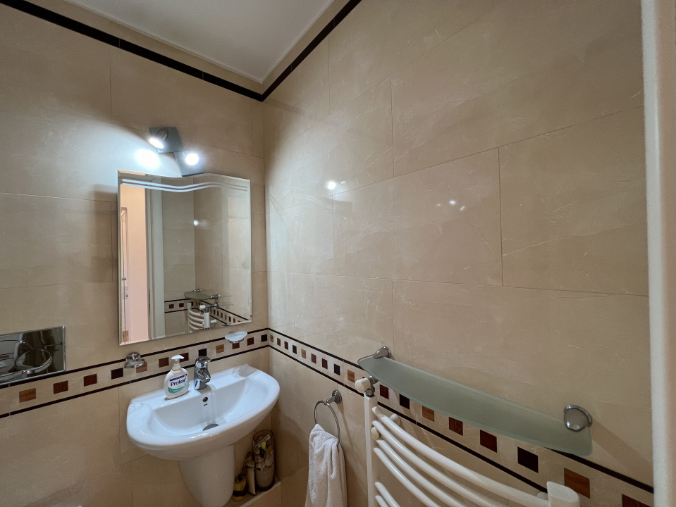 Apartament Unirii - 2 camere 80 mp. Transformat din 3 camere. 