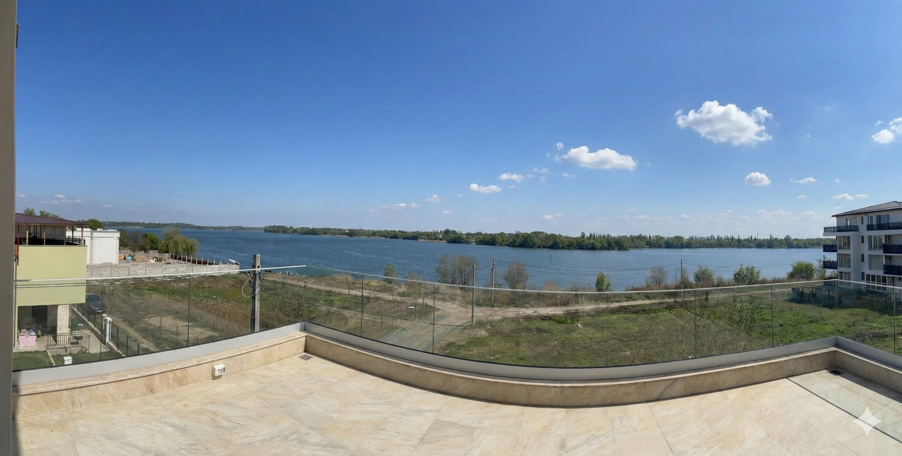 Vilă cu Arhitectură Moderna - Vedere la Lac