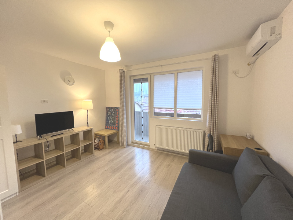 Garsoniera Popesti Leordeni – Zona de case. Parcare.